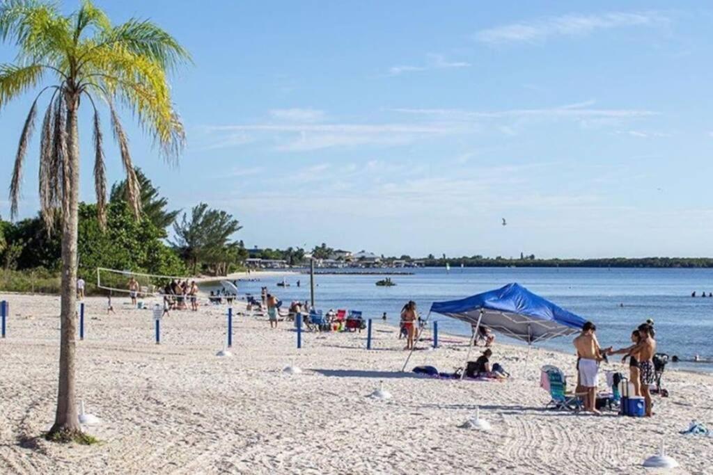 Riverview, Studio 507, Beach Steps Away!+Pool+Wifi Ruskin Exteriér fotografie