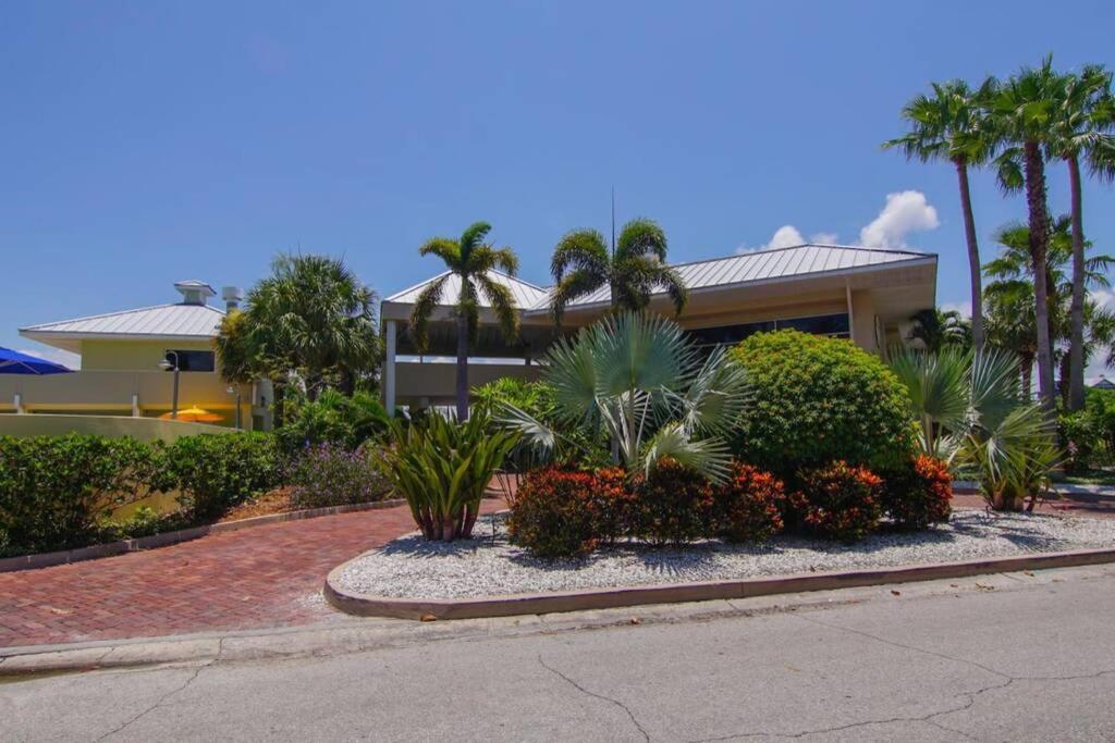 Riverview, Studio 507, Beach Steps Away!+Pool+Wifi Ruskin Exteriér fotografie
